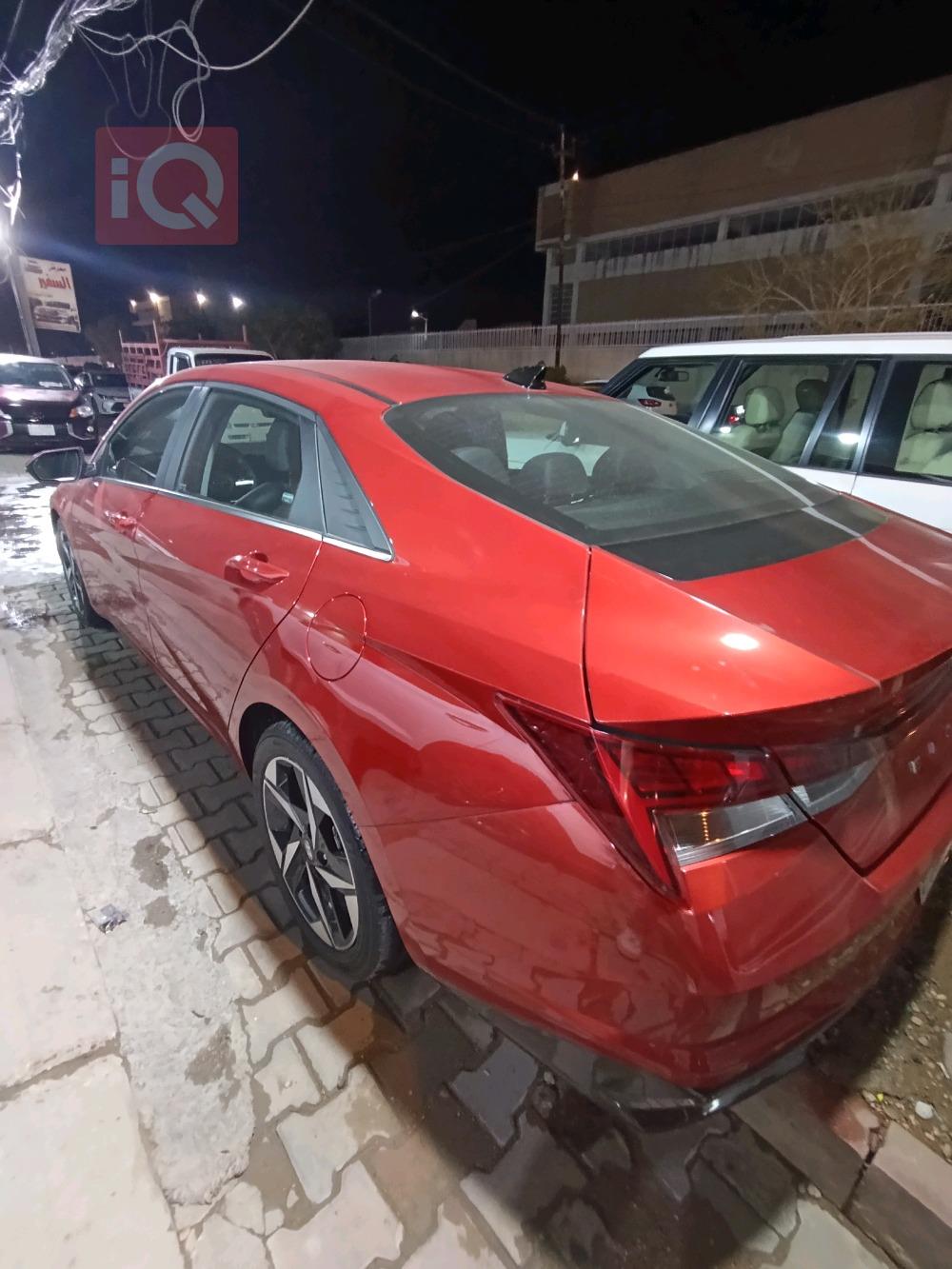 هیوندای ئەلەنترا